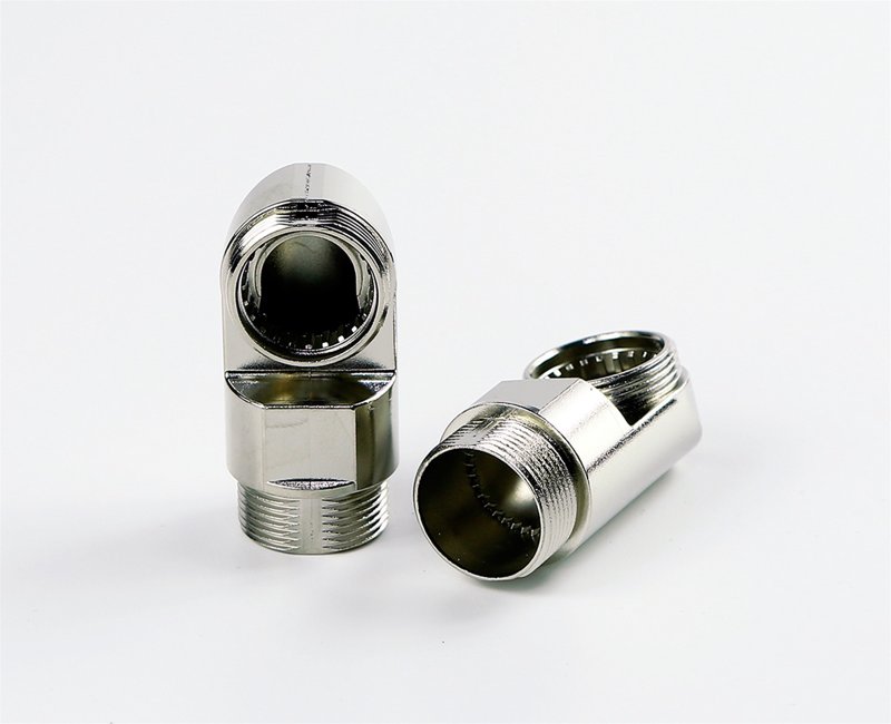 电子连接器：从板对板到防水端子，制造现场的选型逻辑与产业观察